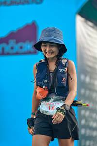 BIB: 140
                            <button type="button" onclick="openModal(24886135)" class="btn btn-primary btn-sm float-right btn-popup" data-toggle="modal" data-target=".modal-high-quality">
                        <i class="fas fa-shopping-cart"></i> Add to Cart
                    </button>
                                            <button type="button" onclick="isThisMe(24886135, true)" class="btn btn-success btn-sm float-right btn-popup btn-isme hidden" data-toggle="tooltip" data-placement="bottom" title="นี่คือรูปของคุณใช่ไหม คลิกที่นี่เพื่อเอาเข้าอัลบั้ม">
                        <i class="fas fa-plus"></i> Add to album
                    </button>
                    <button type="button" onclick="isThisMe(24886135, false)" class="btn btn-warning btn-sm float-right btn-popup btn-isnotme hidden">
                        <i class="fas fa-ban"></i> Remove from album
                    </button>